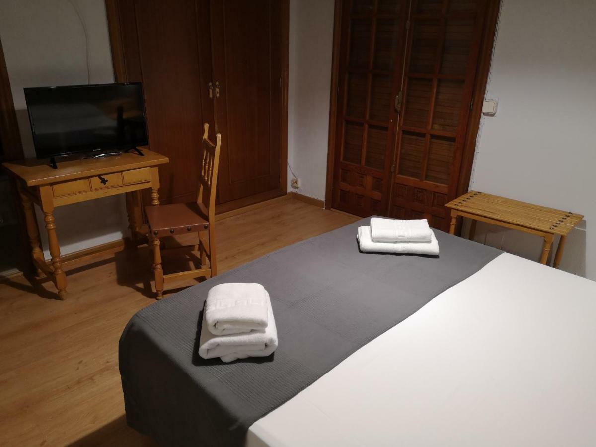 Hostal Becerril Becerril de la Sierra Dış mekan fotoğraf