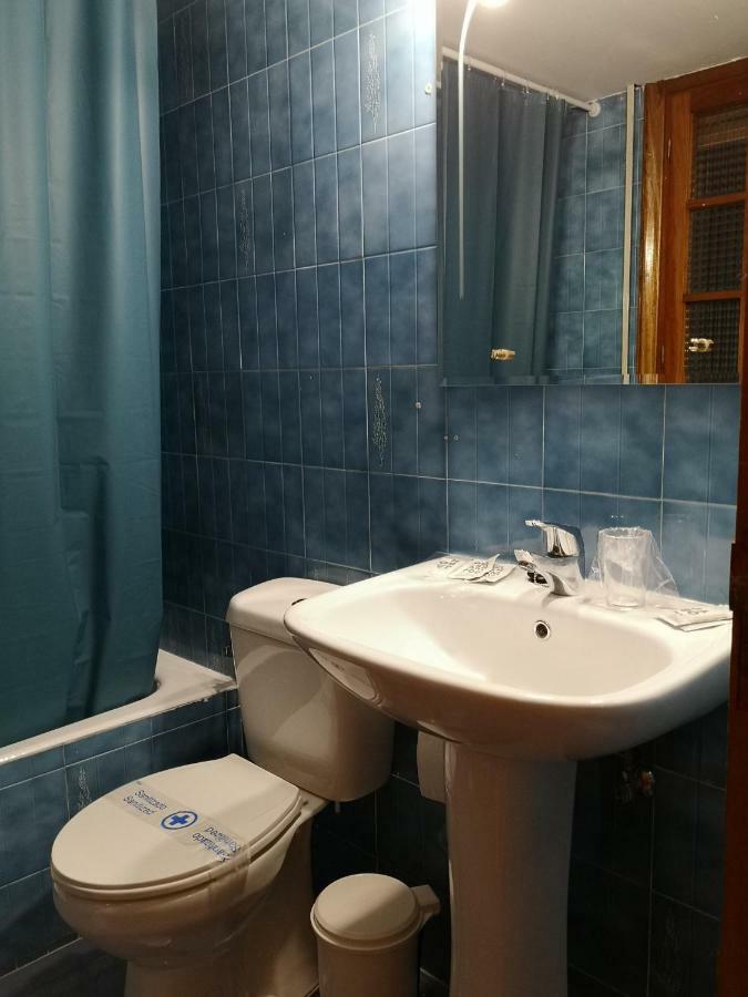 Hostal Becerril Becerril de la Sierra Dış mekan fotoğraf